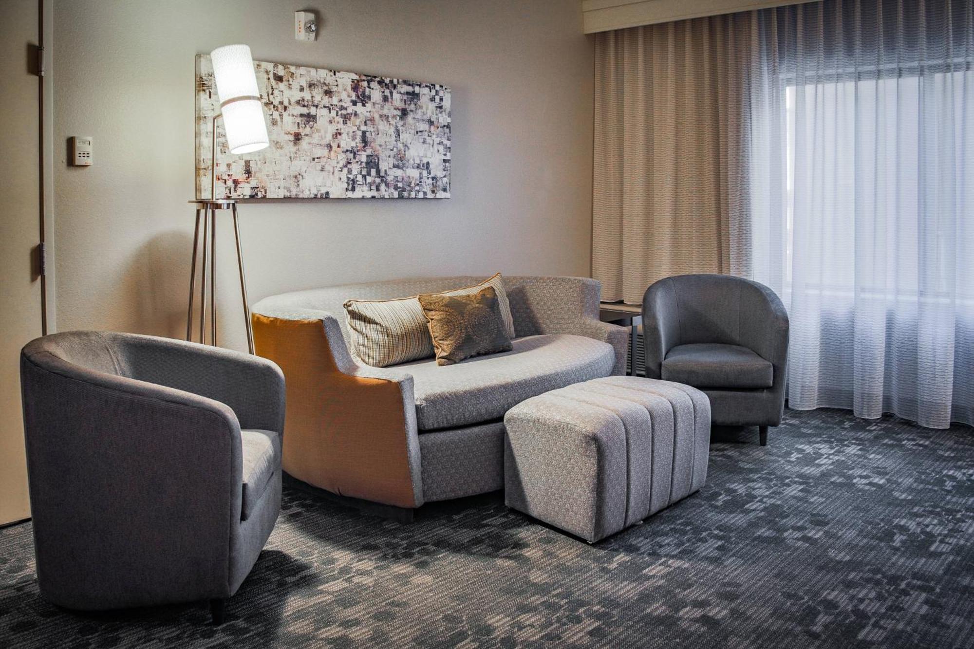 Courtyard By Marriott Hotel Norman