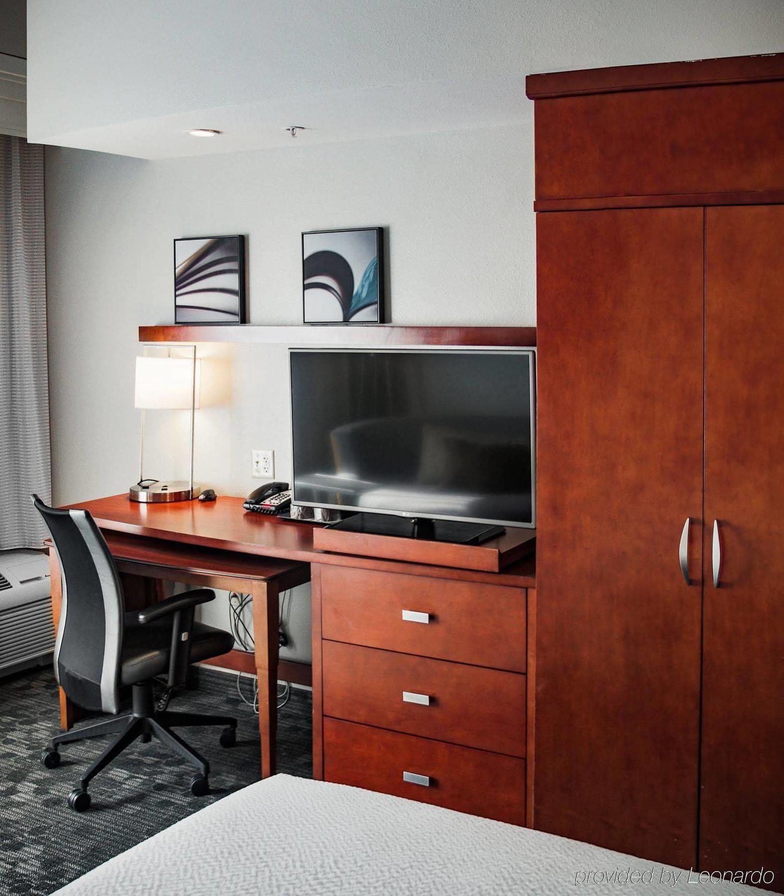 Hotel Courtyard By Marriott